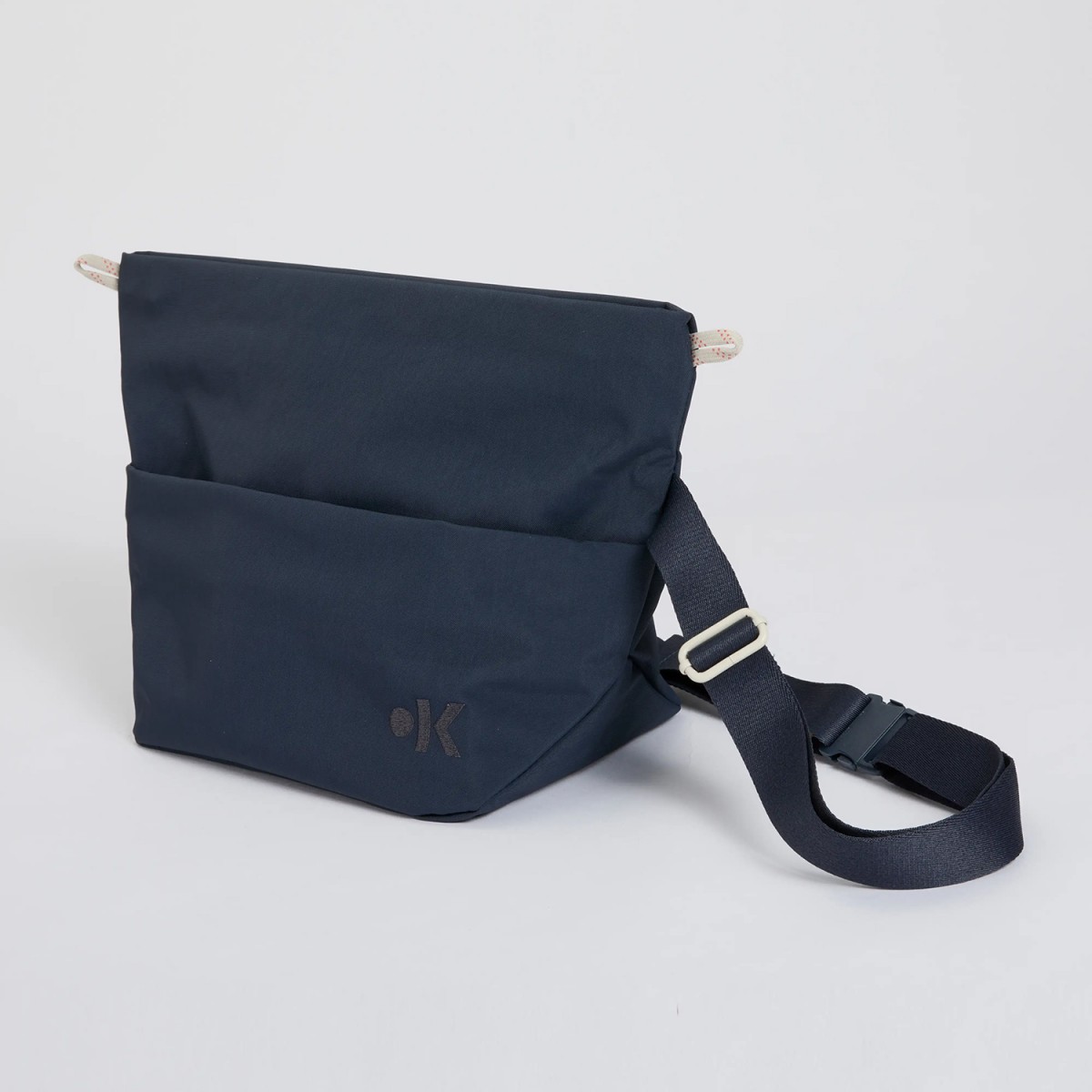 Taavi | Sling Bag | kaala | blueish black