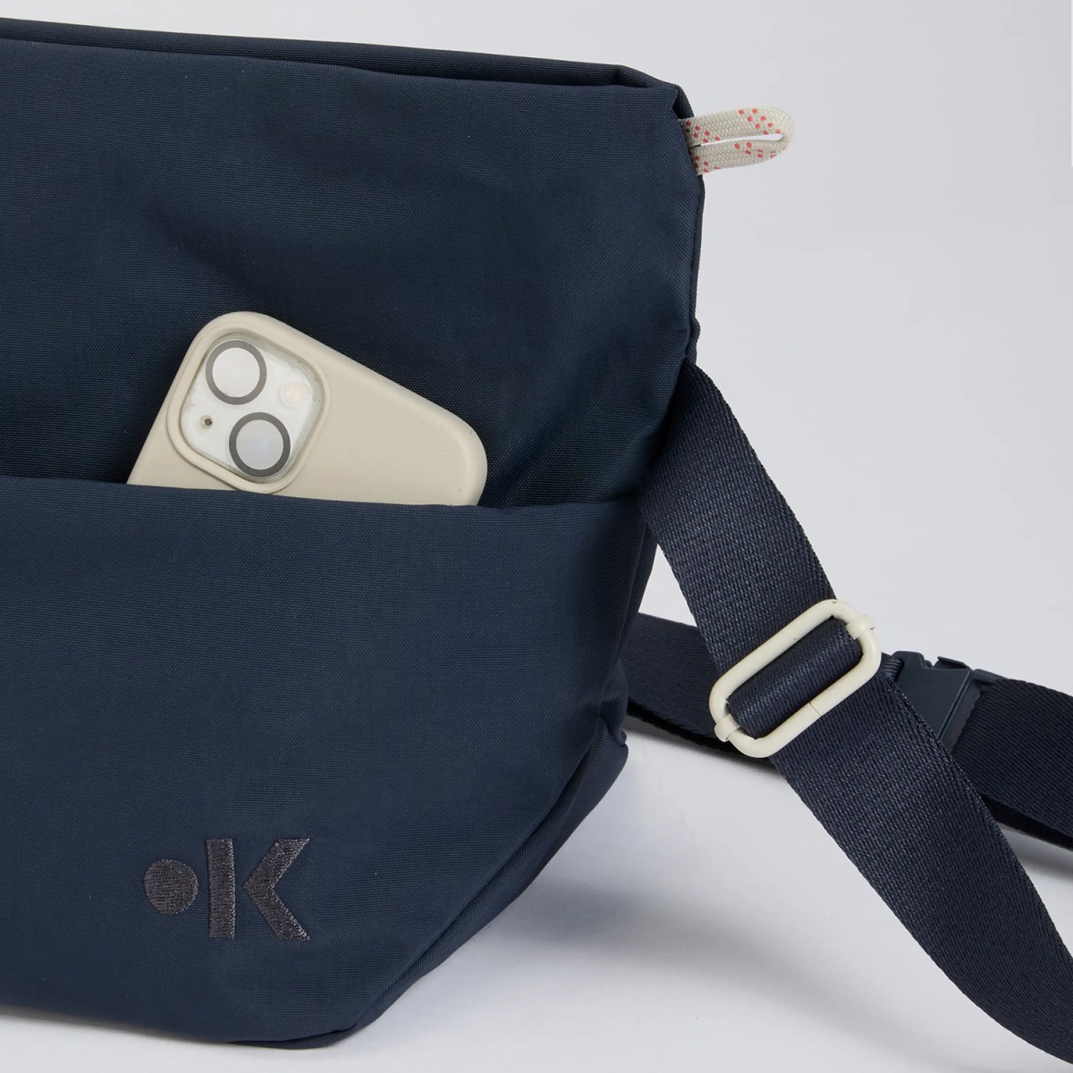 Taavi | Sling Bag | kaala | blueish black
