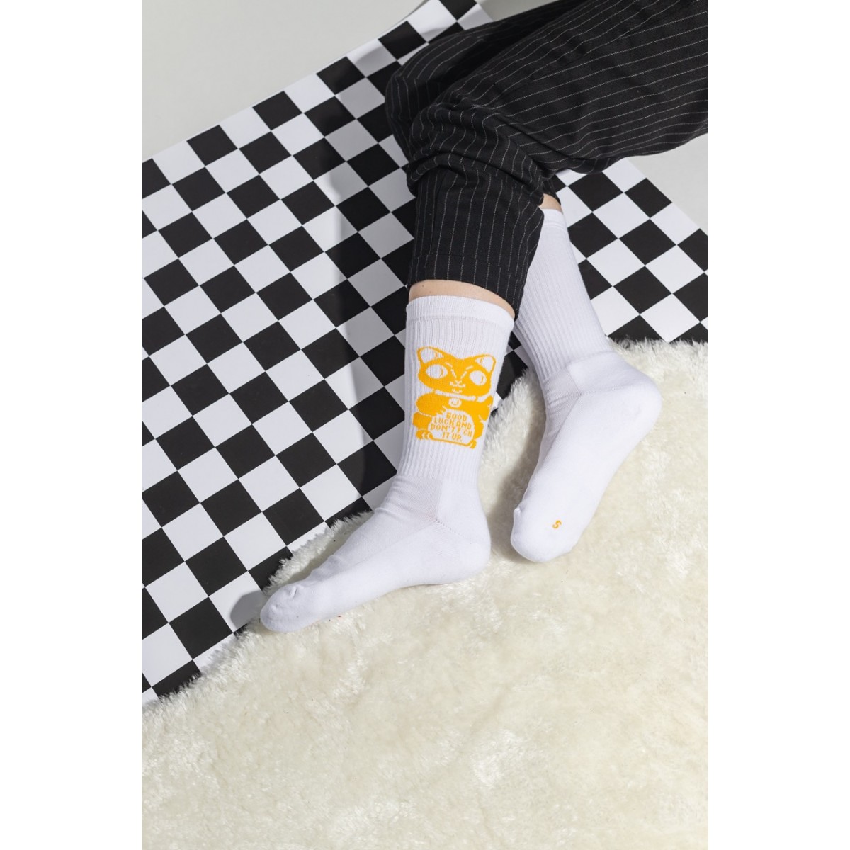 Crew-Socken Lucky Cat in Gelb – Brunhilda
