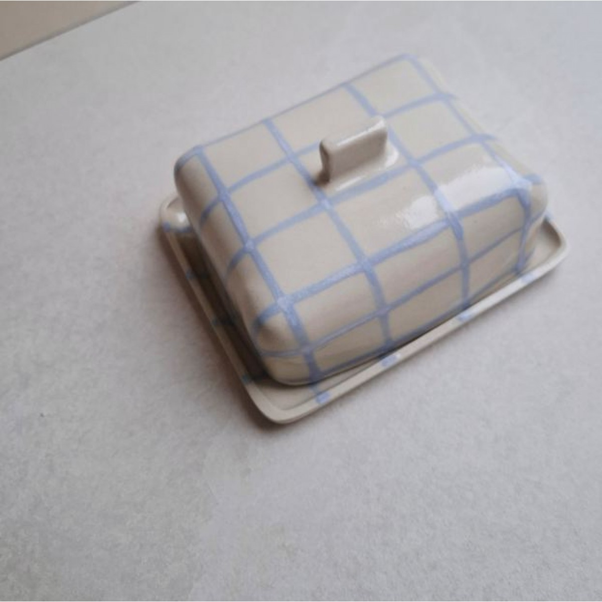 Skelini - Keramik Butterdose handgemacht hellblau 