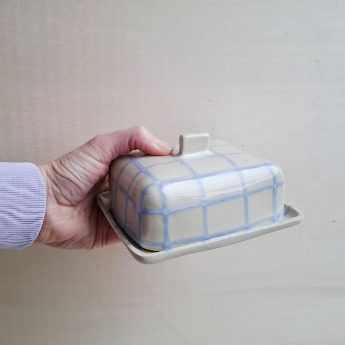 Skelini - Keramik Butterdose handgemacht hellblau 