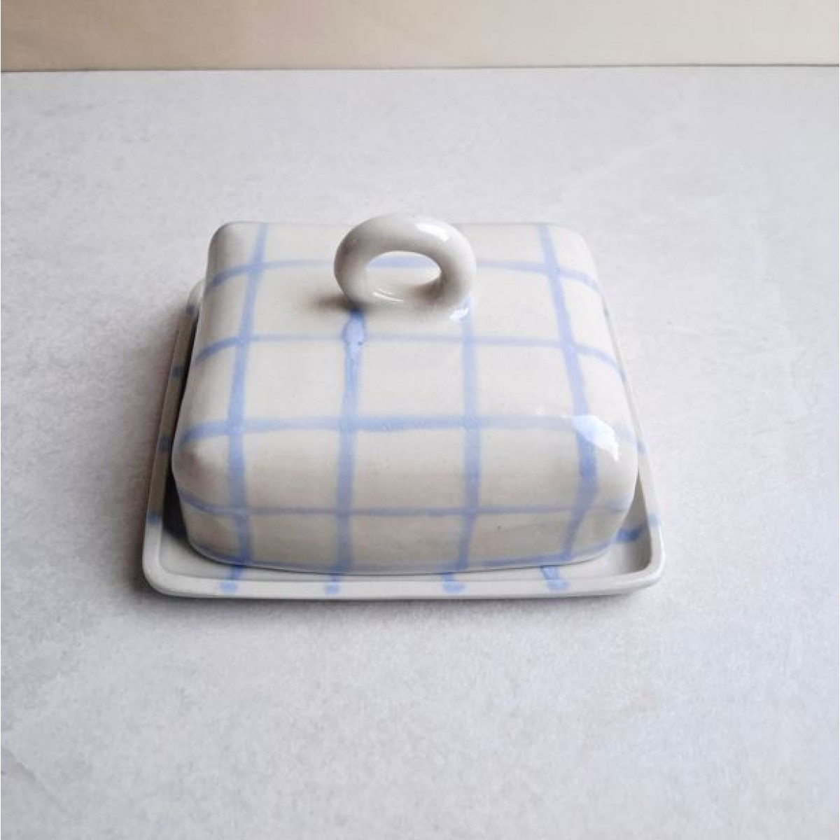 Skelini - Keramik Butterdose handgemacht hell blau mit Henkel rund