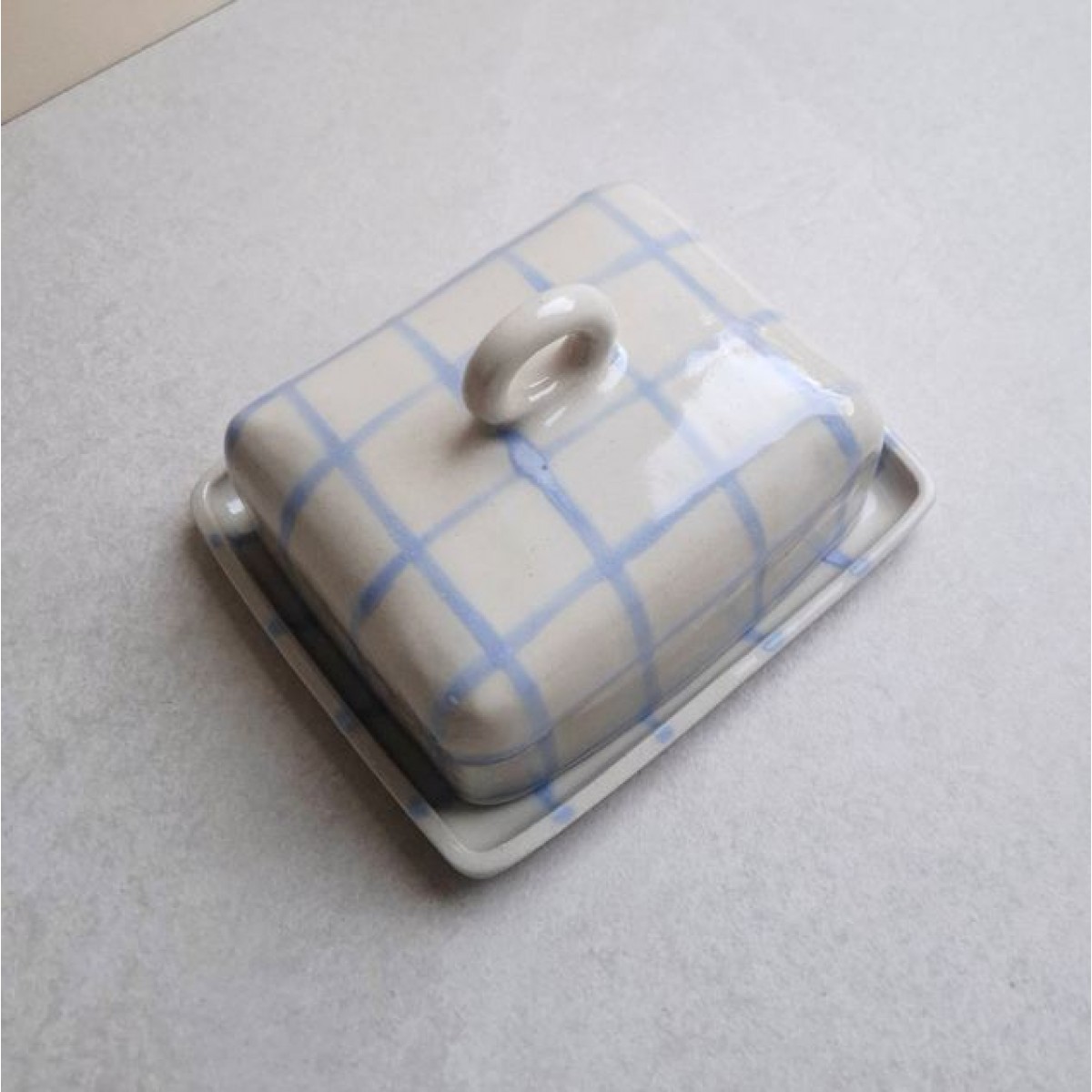 Skelini - Keramik Butterdose handgemacht hell blau mit Henkel rund