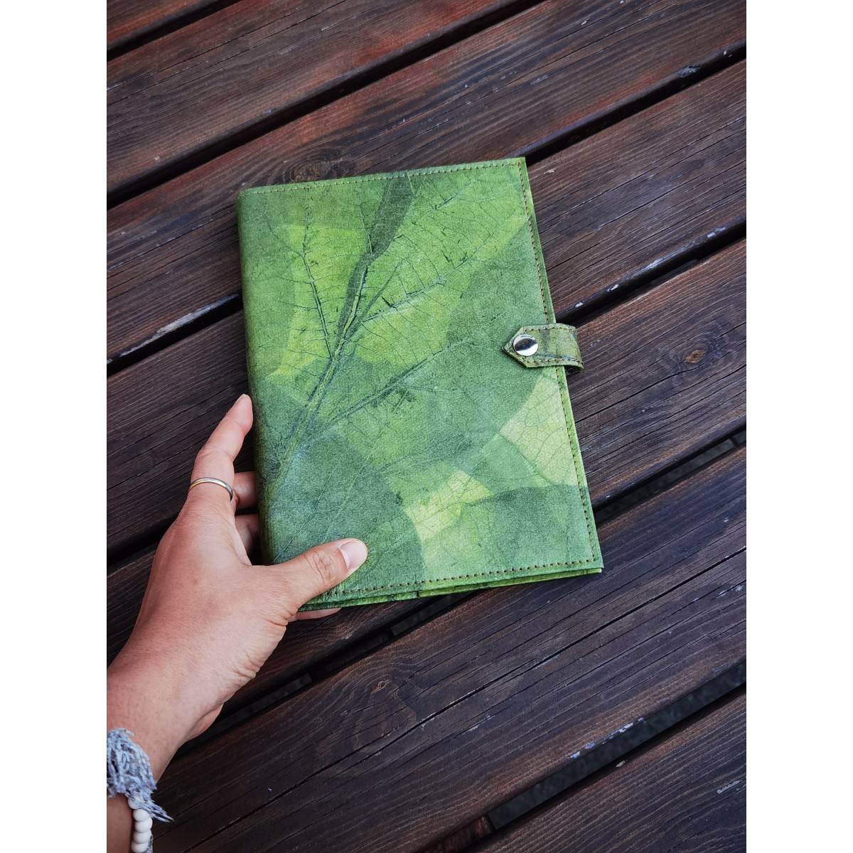 1 x Notizbuch A5 unliniert, Nachhaltiges Journal aus echten Blättern, Tagebuch Blanko, Eco Friendly Sketchbook in grün, Geschenk für Sie & Ihn