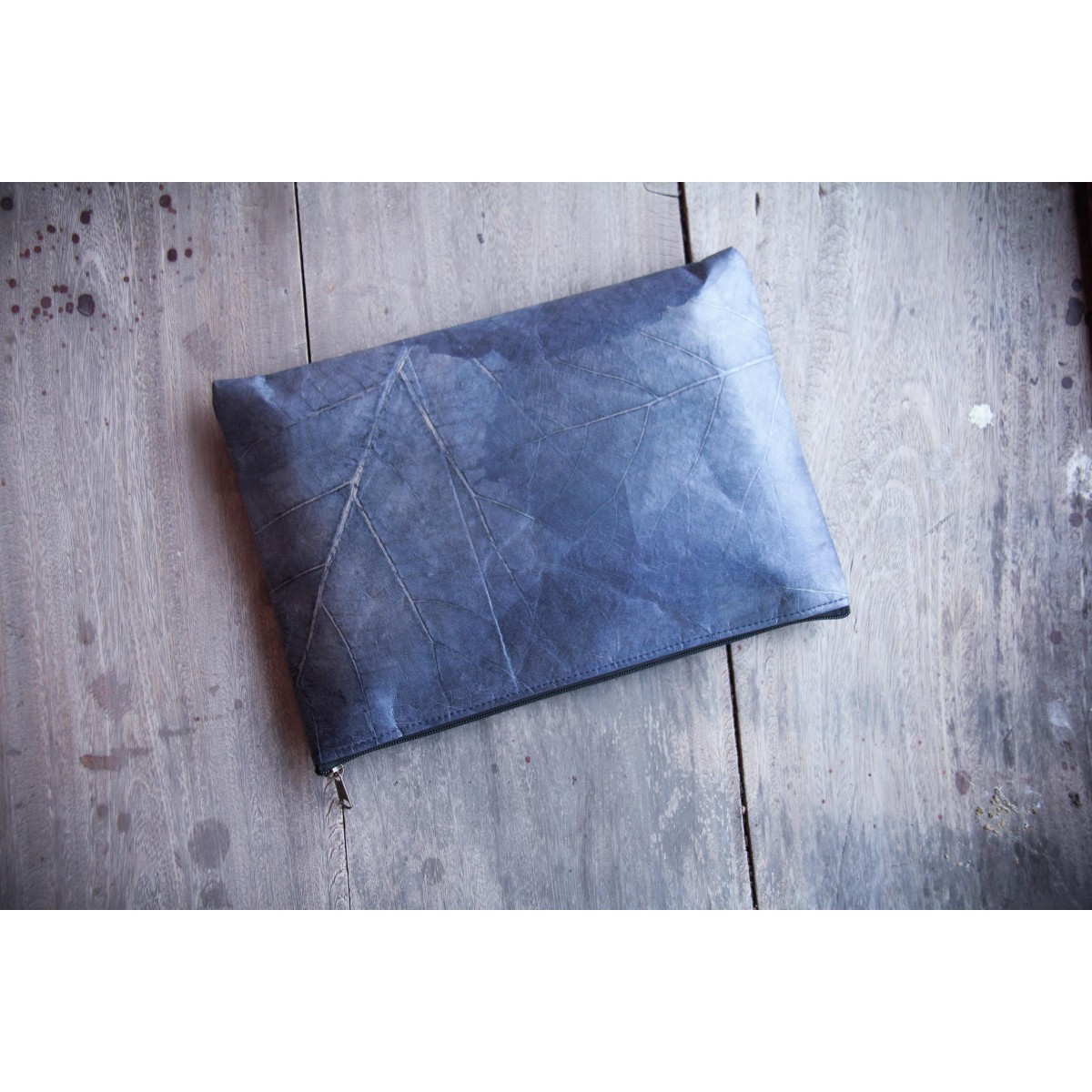 Laptop Hülle 15-16 Zoll aus echten Blättern, Vegane Laptoptasche Blattleder, Nachhaltiges Geschenk für MacBook, Handgemachtes Unikat - blau