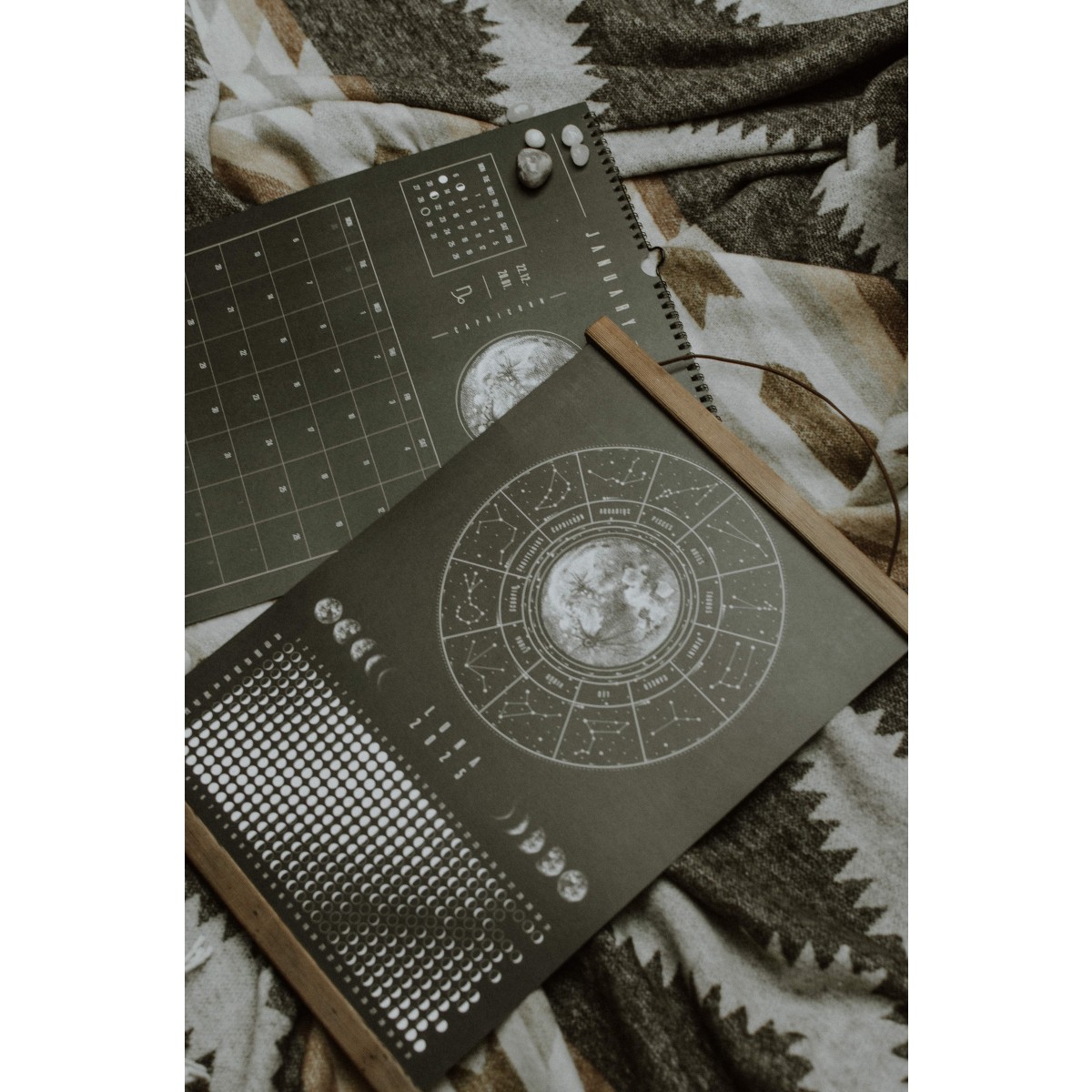 Mondkalender 2027 Poster schwarz // ShellyCreates