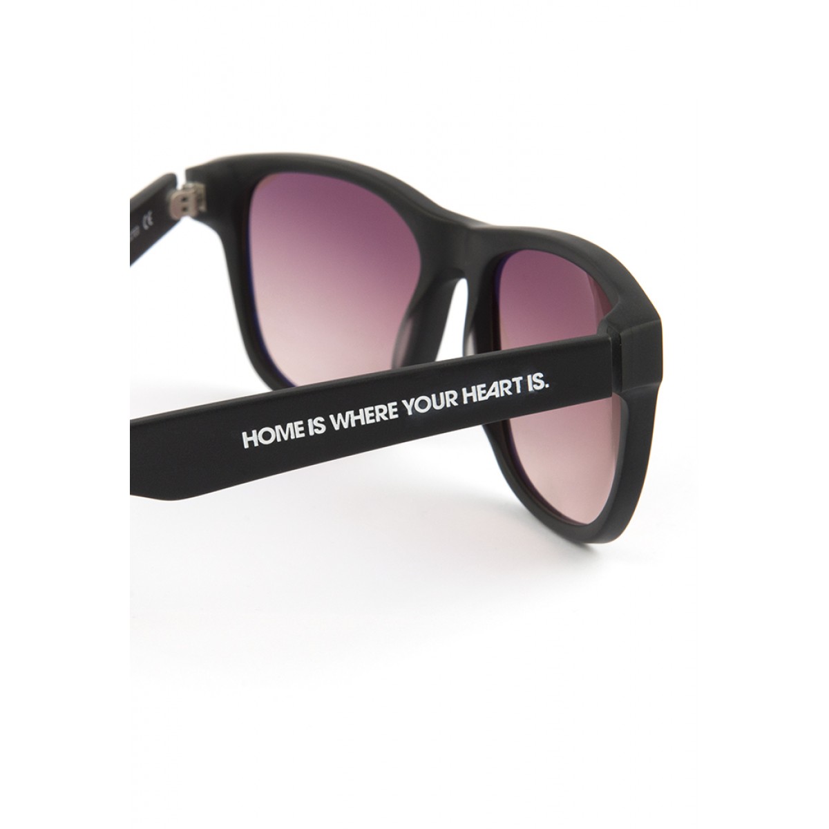 HOME IS WHERE YOUR HEART IS. – Acetat Sonnenbrille "BLACK BEAUTY II"