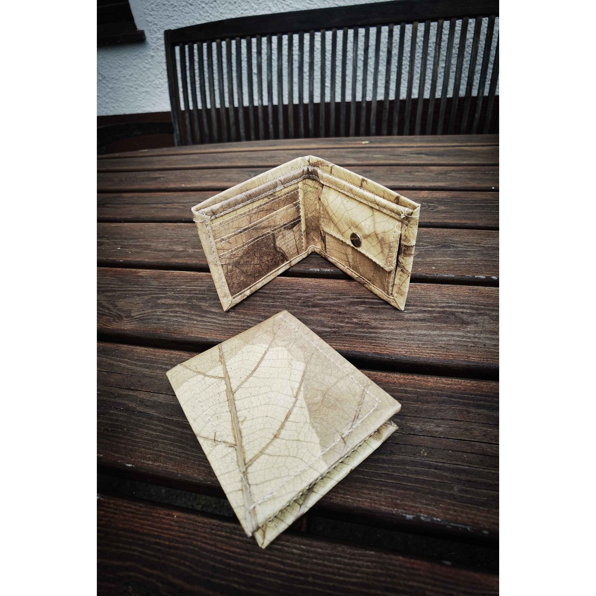 Portemonnaie aus laminierten Blättern in grün, 1-fach gefaltet - natur beige BY COPALA