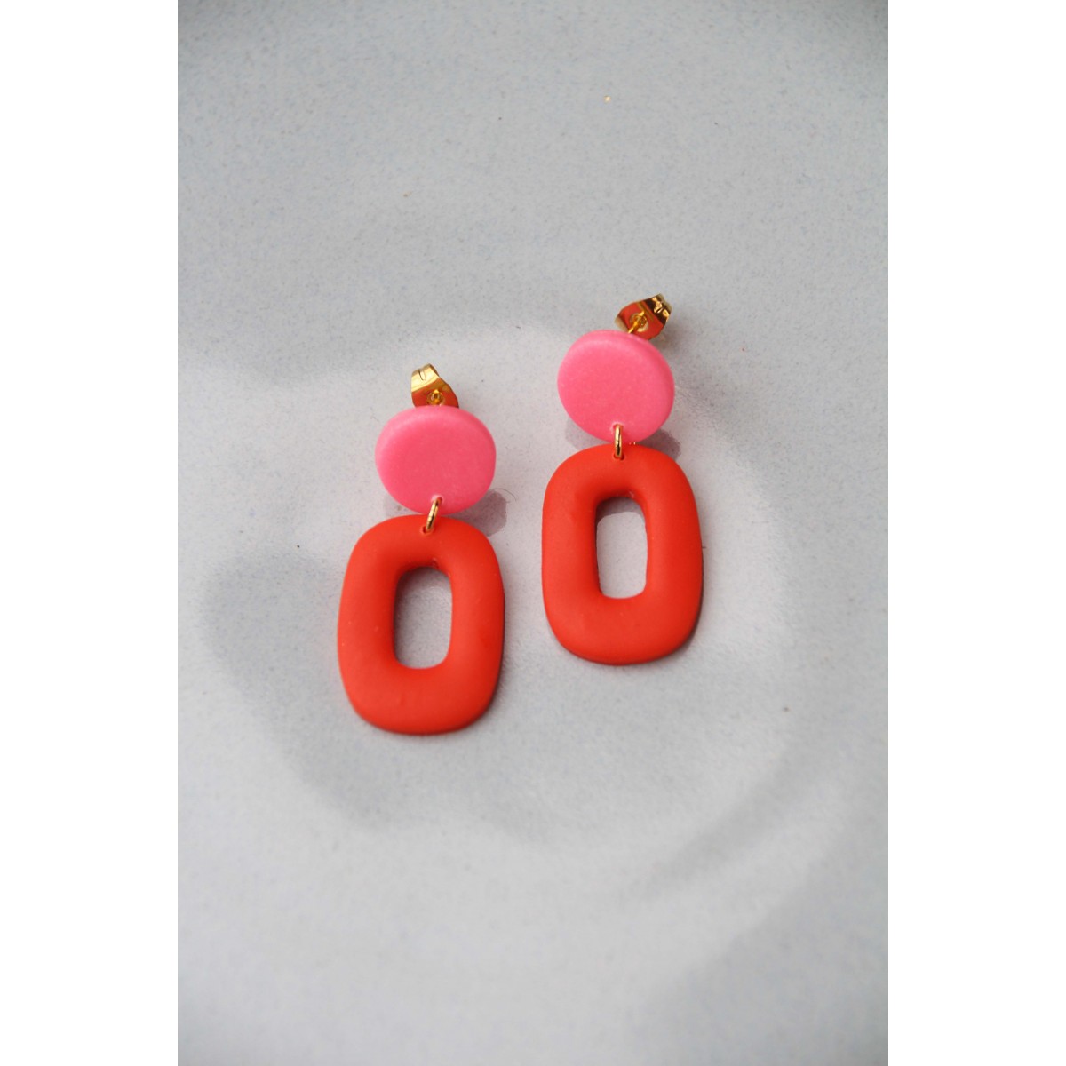 Salut Julie • Polymerton Ohrring 'dark orange x pink small loops '