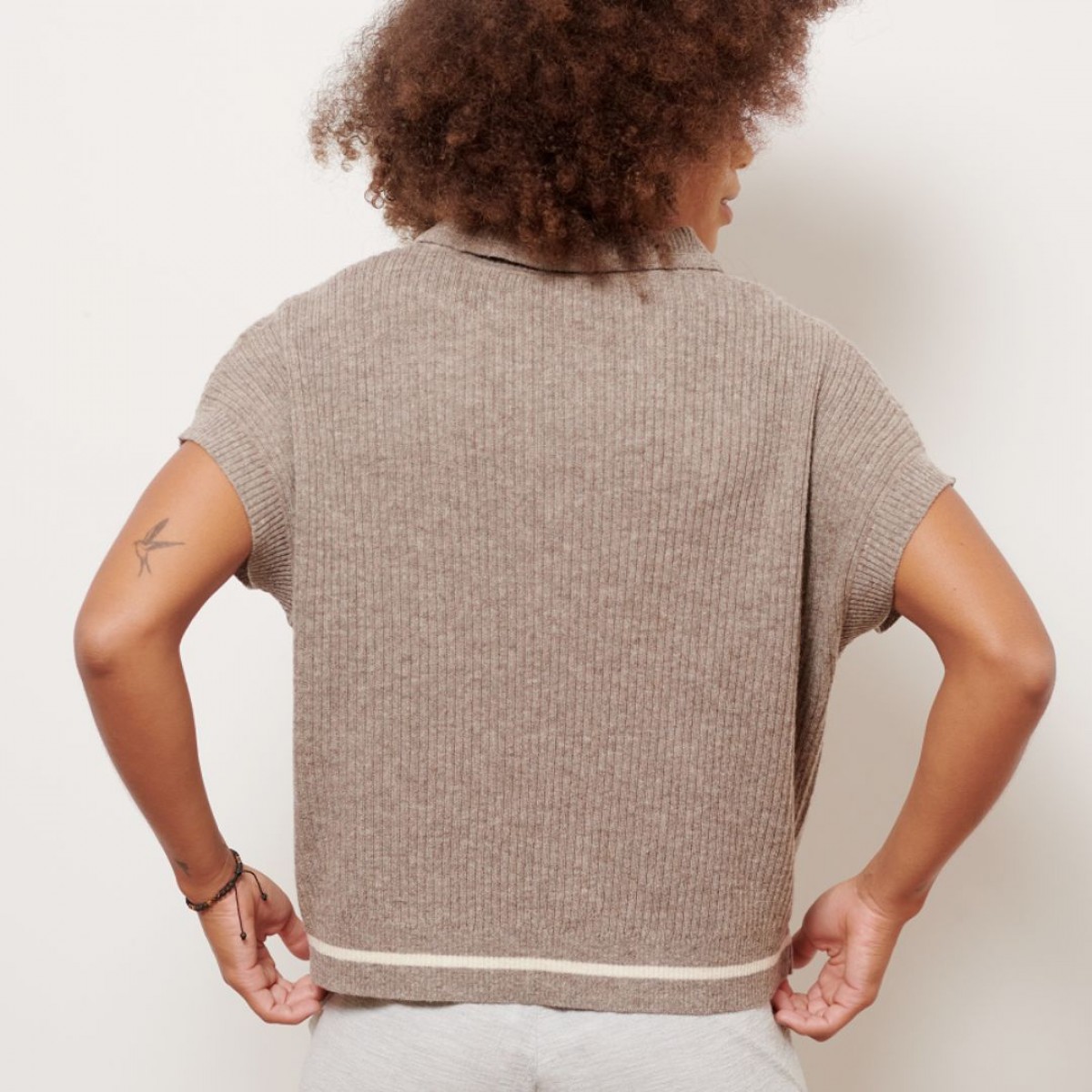 Ecodesign Pullunder-Shirt ADA aus Sartuul-Wolle (natur dunkel) von wildes.