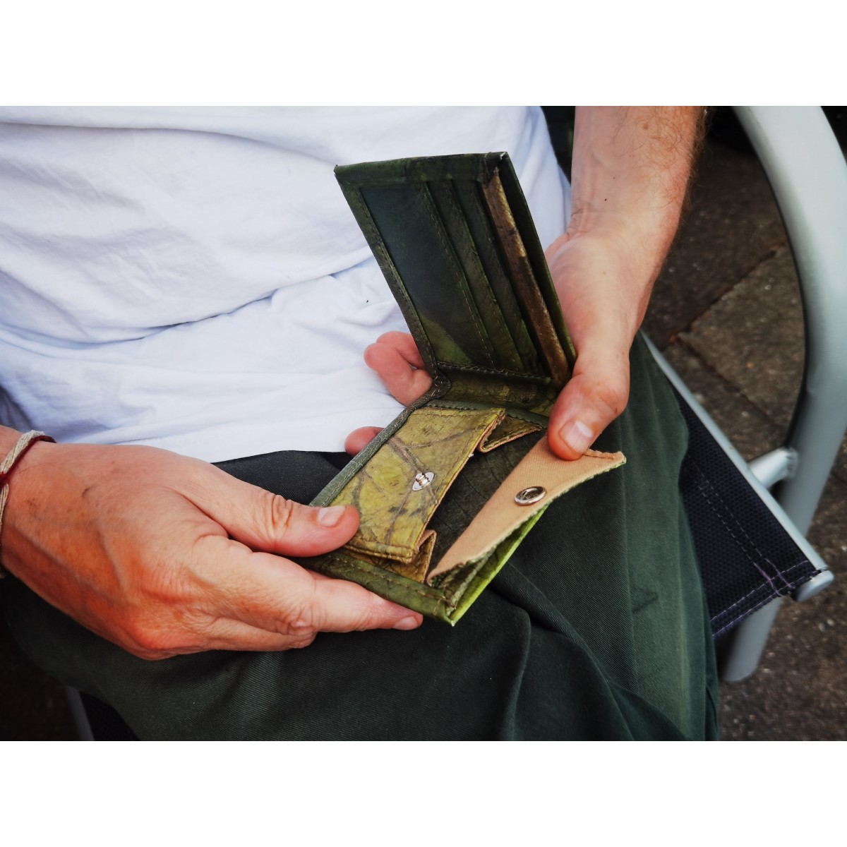 Portemonnaie aus laminierten Blättern in grün, 1-fach gefaltet - grün