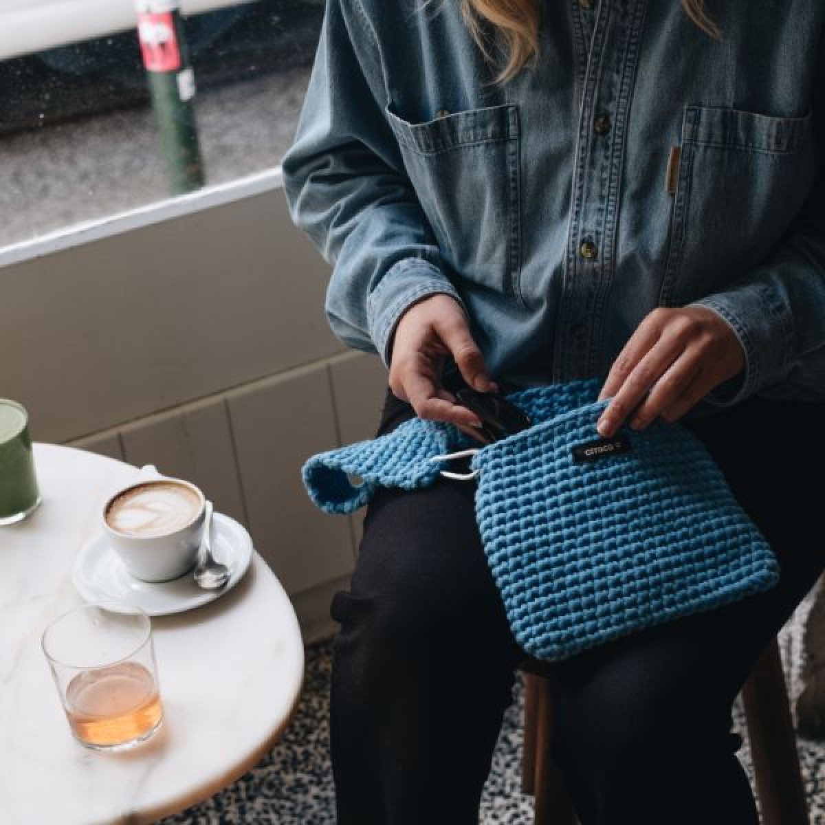 'Slow Bag Mini Edition' gehäkelte Tasche von crroco studio