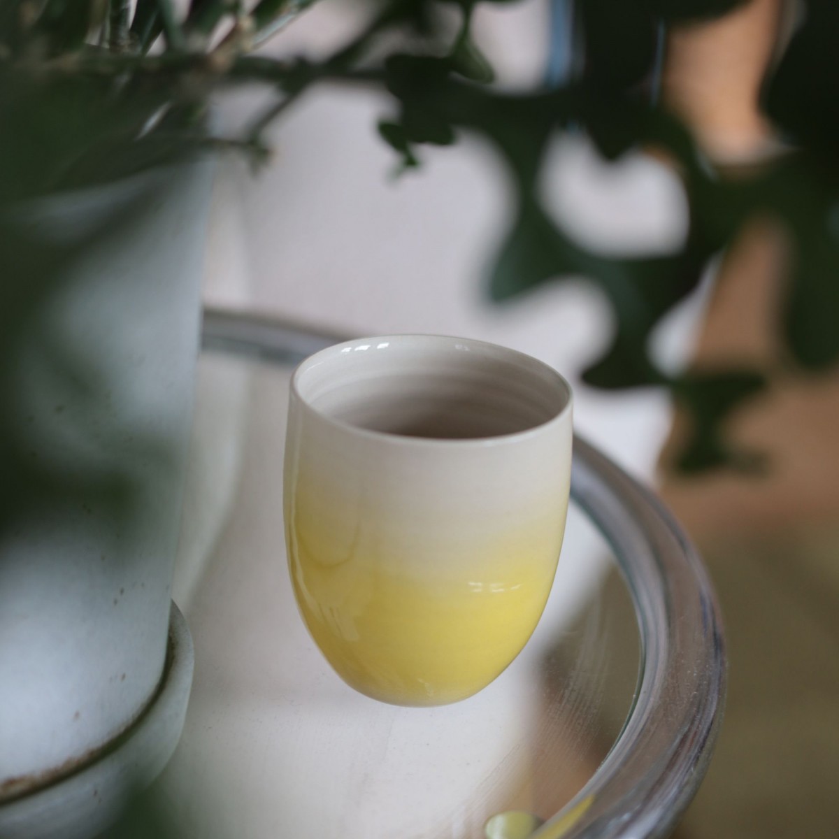 AURA Keramikbecher Gelb – Handgemachter Kaffeebecher mit Farbverlauf, Steinzeug Tasse, Handmade Cup, Geschenk für Kaffeeliebhaber