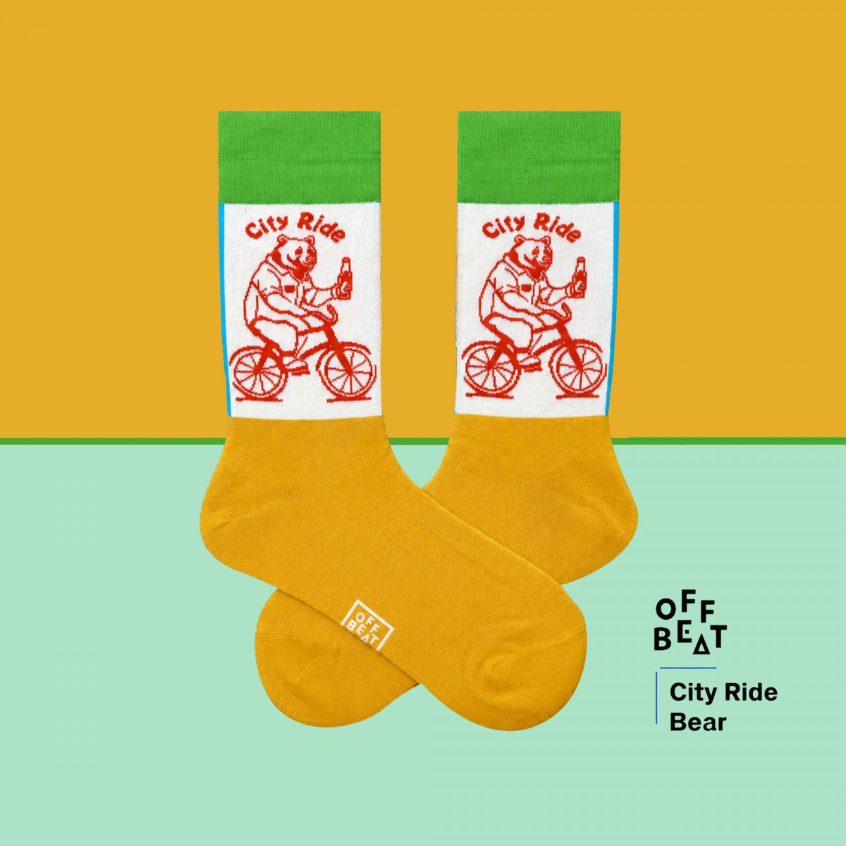 Bear Riding Bicycle Socken von Offbeat