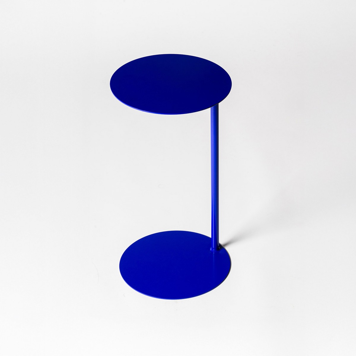 Einig Studio - Beistelltisch Blau