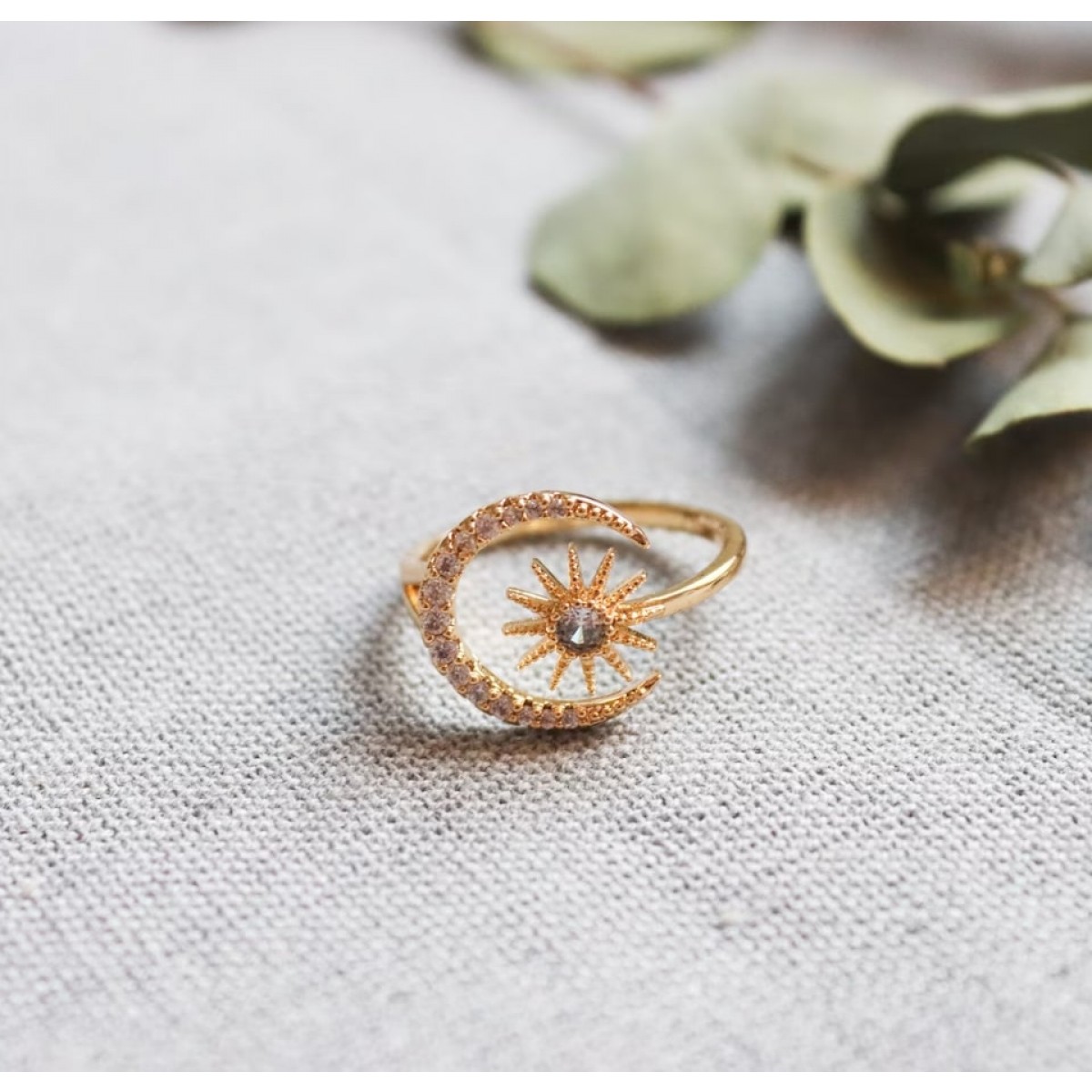 Anoa Ring Sonne Mond Gold Minimalist Winter Christmas Jewelry