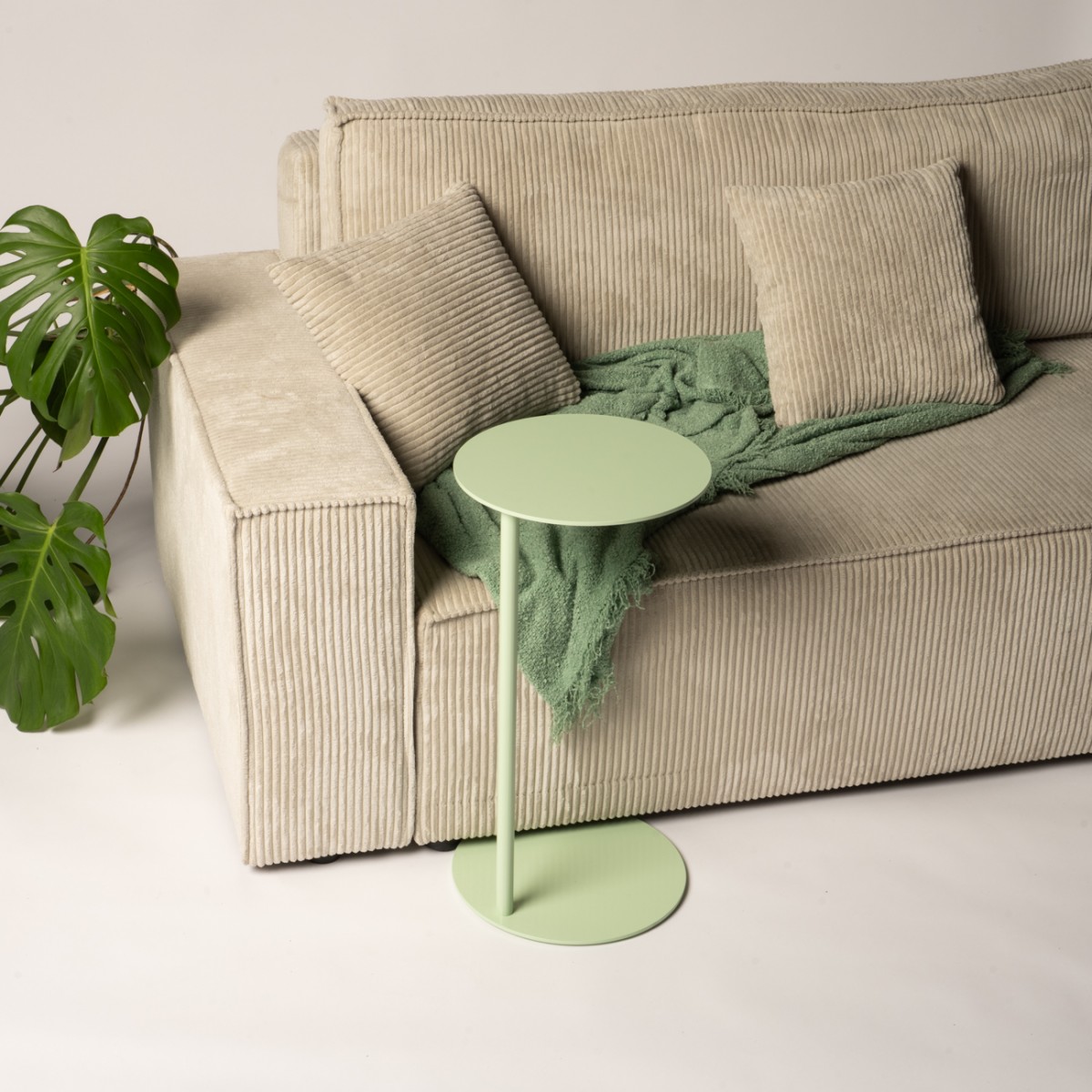 Einig Studio - Beistelltisch Mint