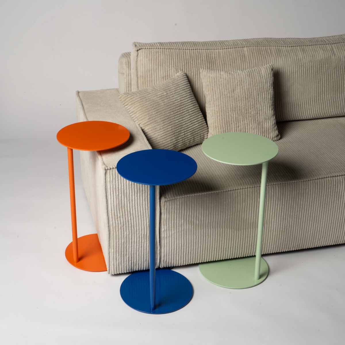 Einig Studio - Beistelltisch Blau