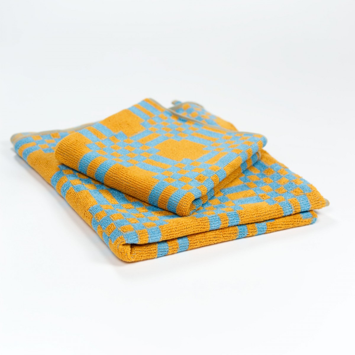 Towel.Studio | Frottee Badetuch Weave | Caramel & Sky