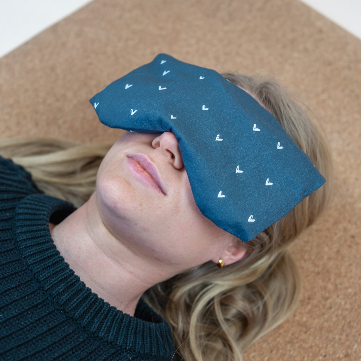 6. Yoga Augenkissen mit abnehmbaren Bezug „Blau“ Lavendelduft - Tochter von Walter 