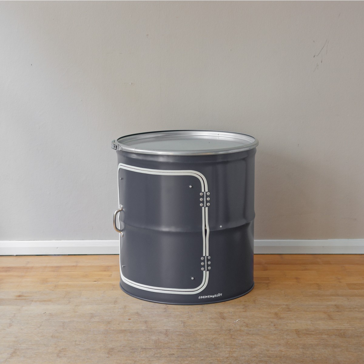 Lockengelöt - Schränk Medium - Schrank aus einem Ölfass