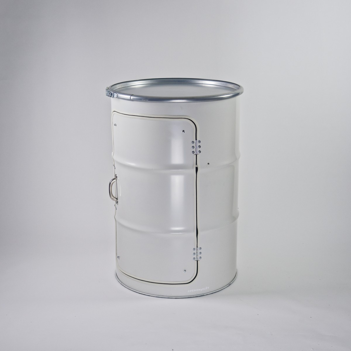 Lockengelöt - Büroschrank aus einem Hamburger Ölfass