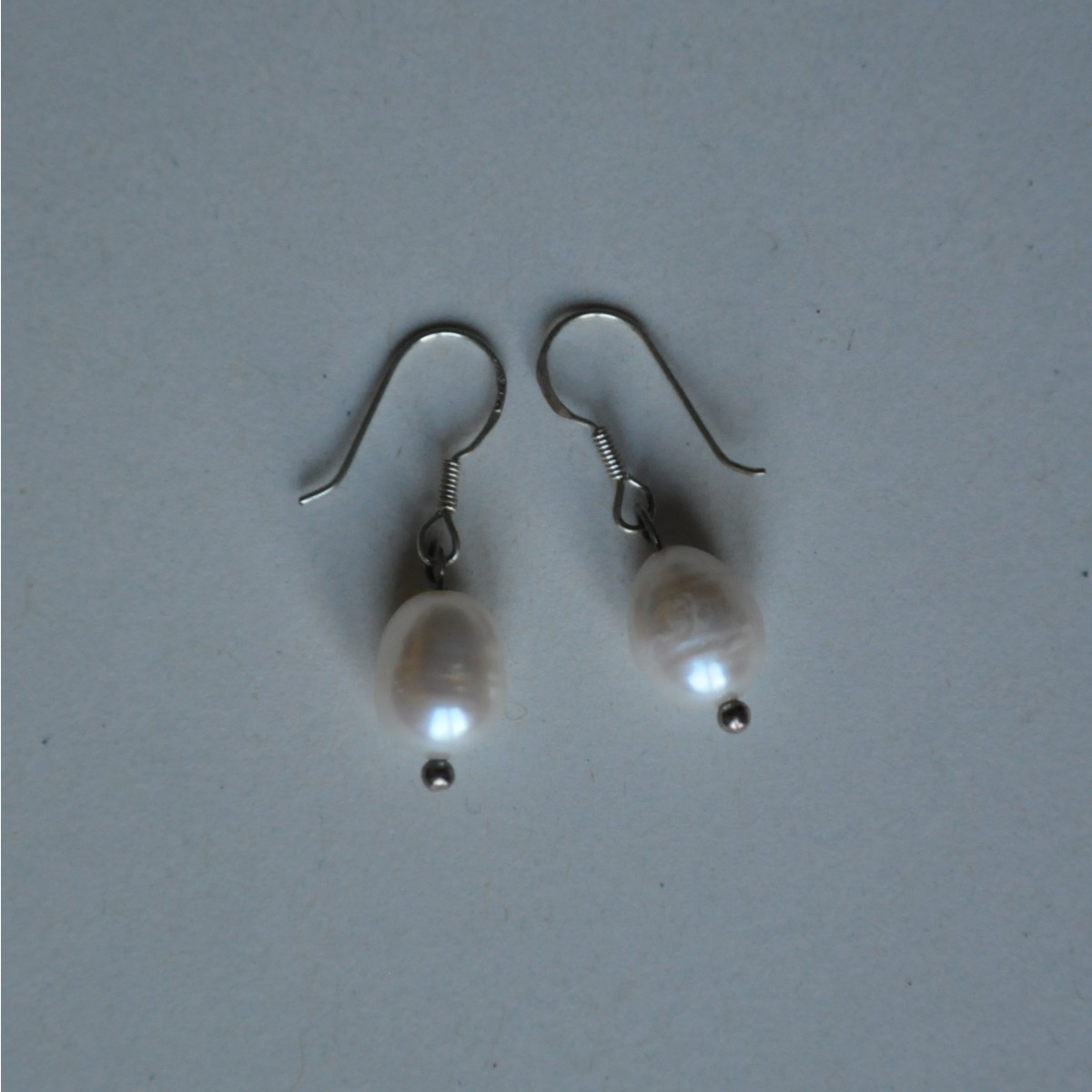 na.hili OHRRINGE "white pearl dots" weiße Perle massiv *925 Silber*