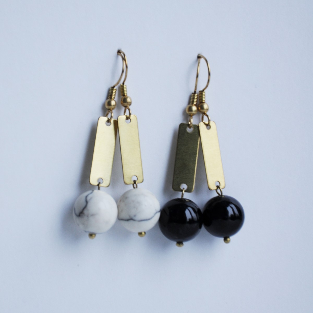 nahili OHRRINGE aus Messing "Marble Quadro" Ohrschmuck Naturstein Marmor oder Howlith