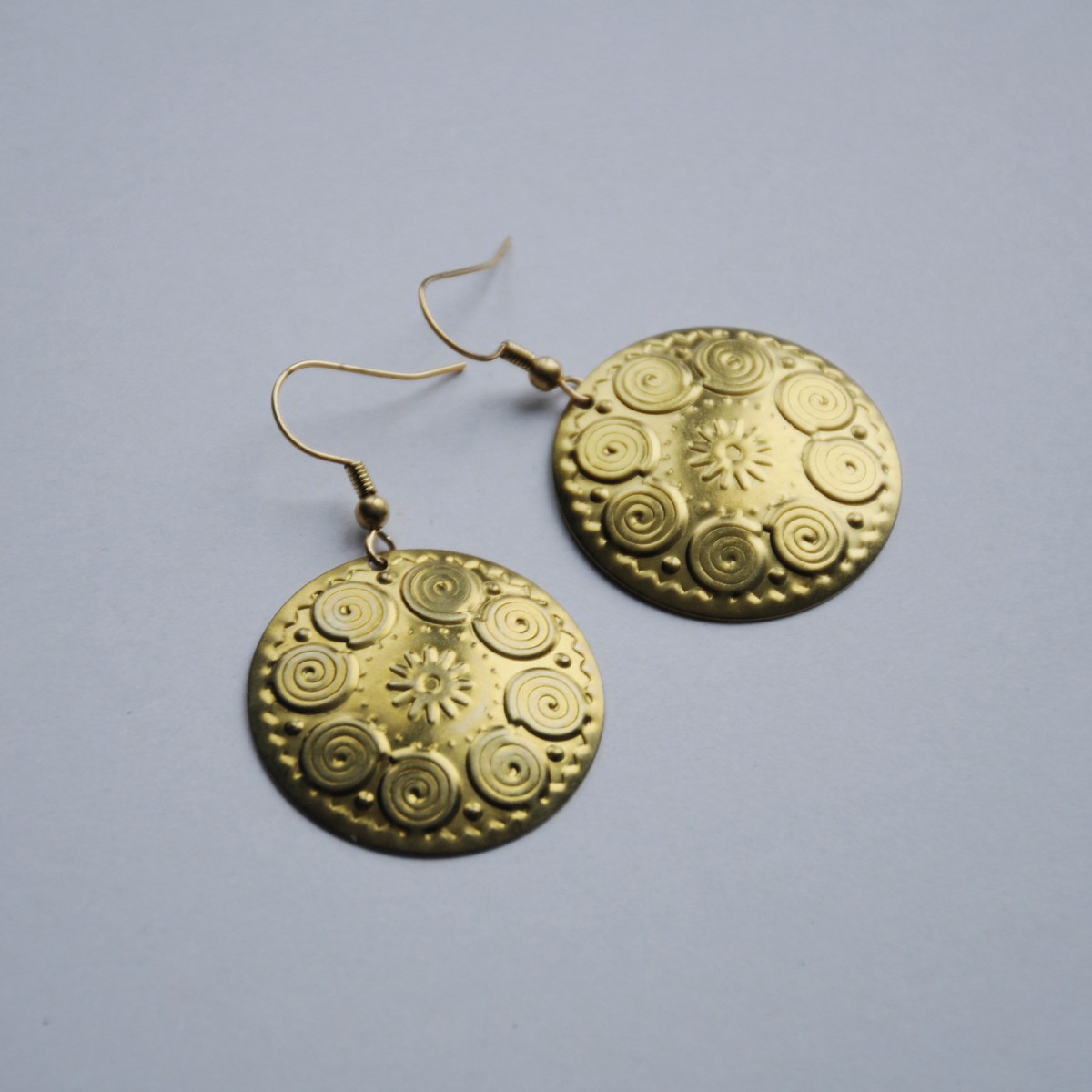 nahili UNIKAT OHRRINGE aus Messing "boho ornament" altgold Ohrschmuck 