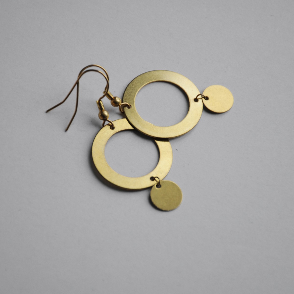 nahili OHRRINGE aus Messing "circleway" altgold Ohrschmuck 