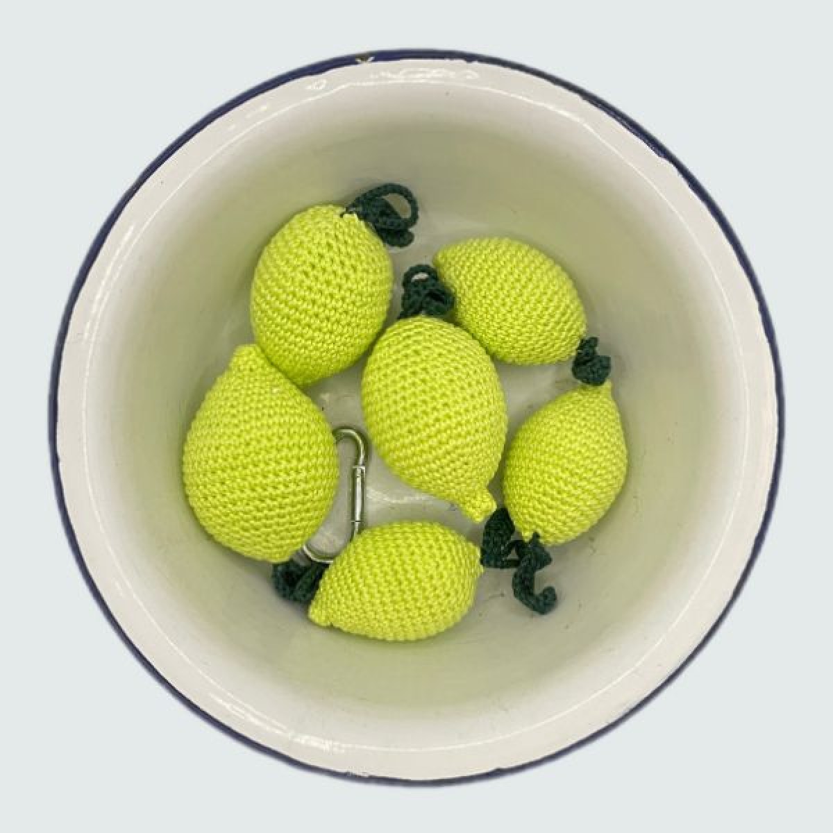 'Lemon Charm' Zitronen Anhänger von crroco studio