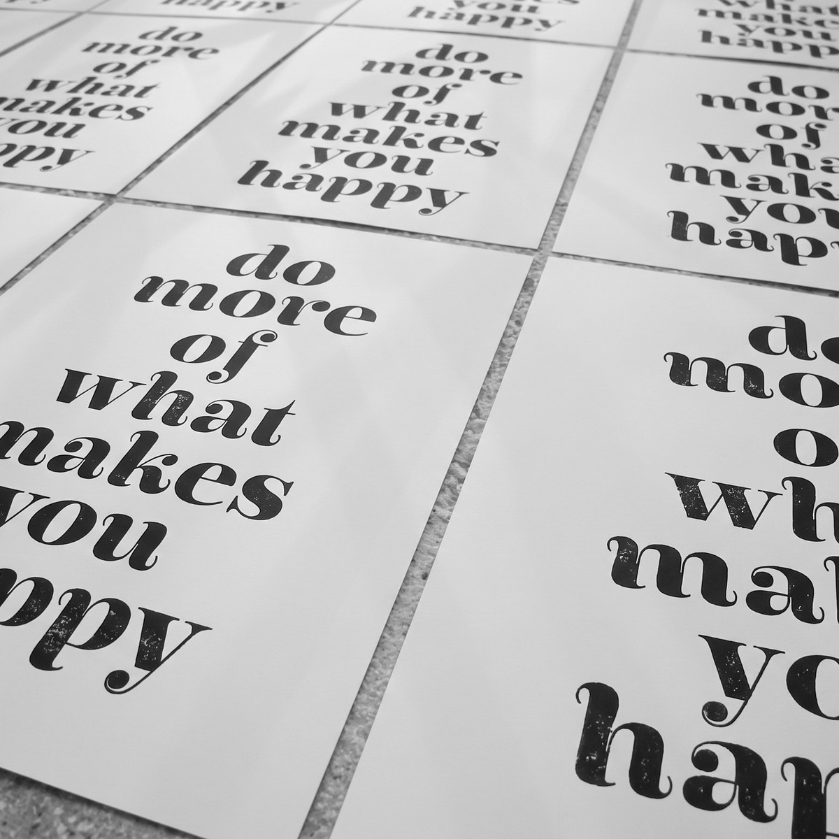 Handgefertigter Linoldruck  »Do more of what makes you happy«, (DIN A4), Limited Edition