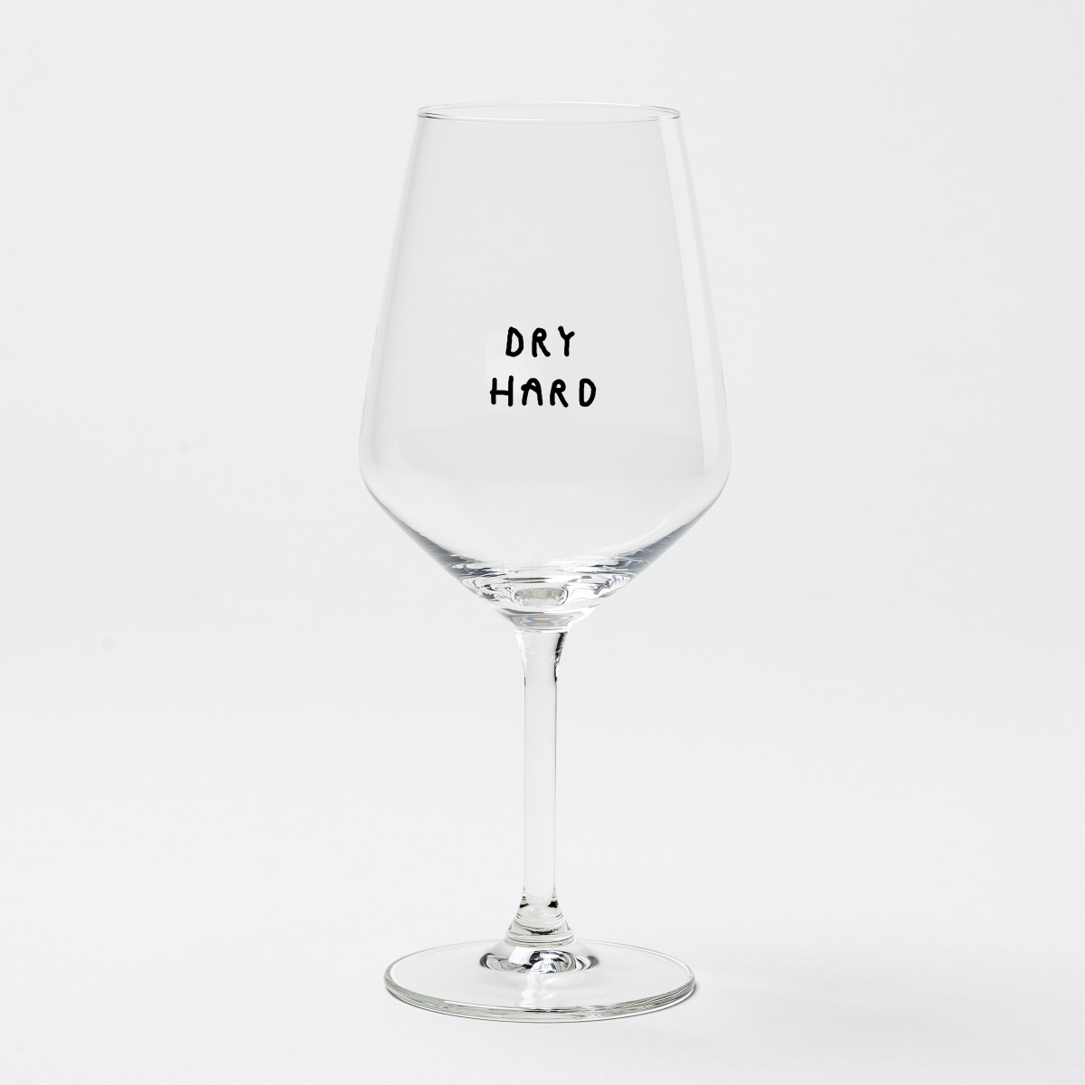 "Dry Hard" Weinglas by Johanna Schwarzer × selekkt