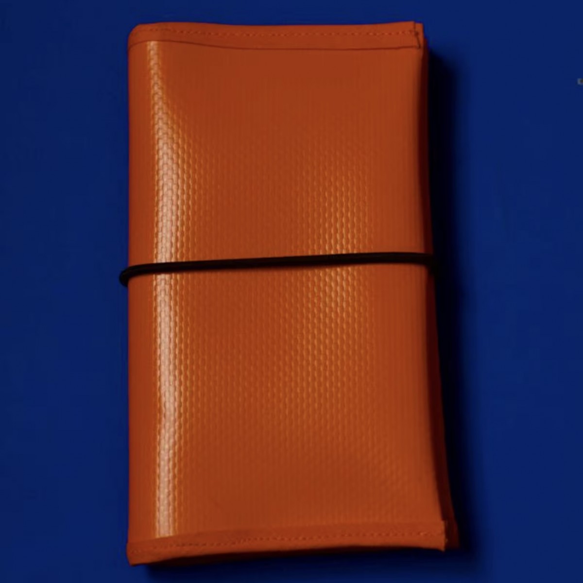 Tabaktasche / Portemonnaie – Upcycling aus LKW-Plane (Orange & Schwarz) - Pikto3000