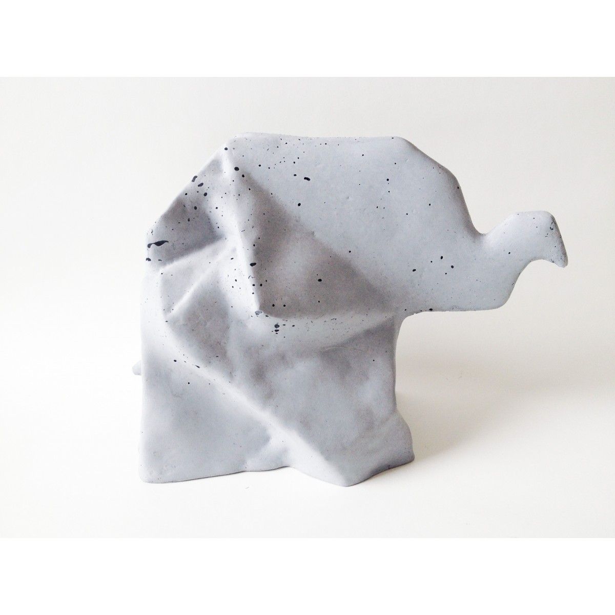 moij design Origami Elefant aus Beton