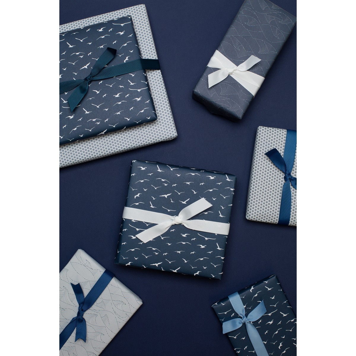 Blaues Geschenkpapier "Möwen" - 5 Bogen 