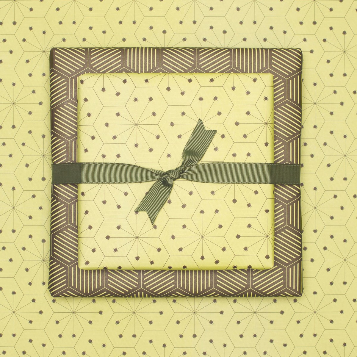 12 Bogen Weihnachtspapier mit verschiedenen Mustern (grün) von My Pretty Circus