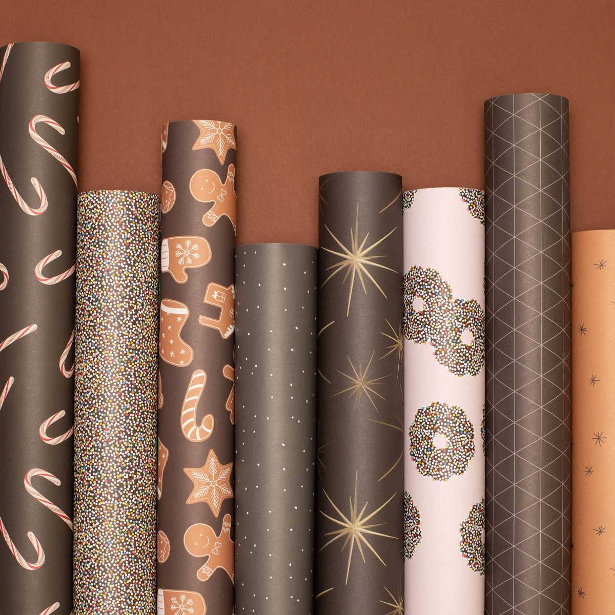 12 Bogen Weihnachtspapier mit verschiedenen Mustern (braun) von My Pretty Circus