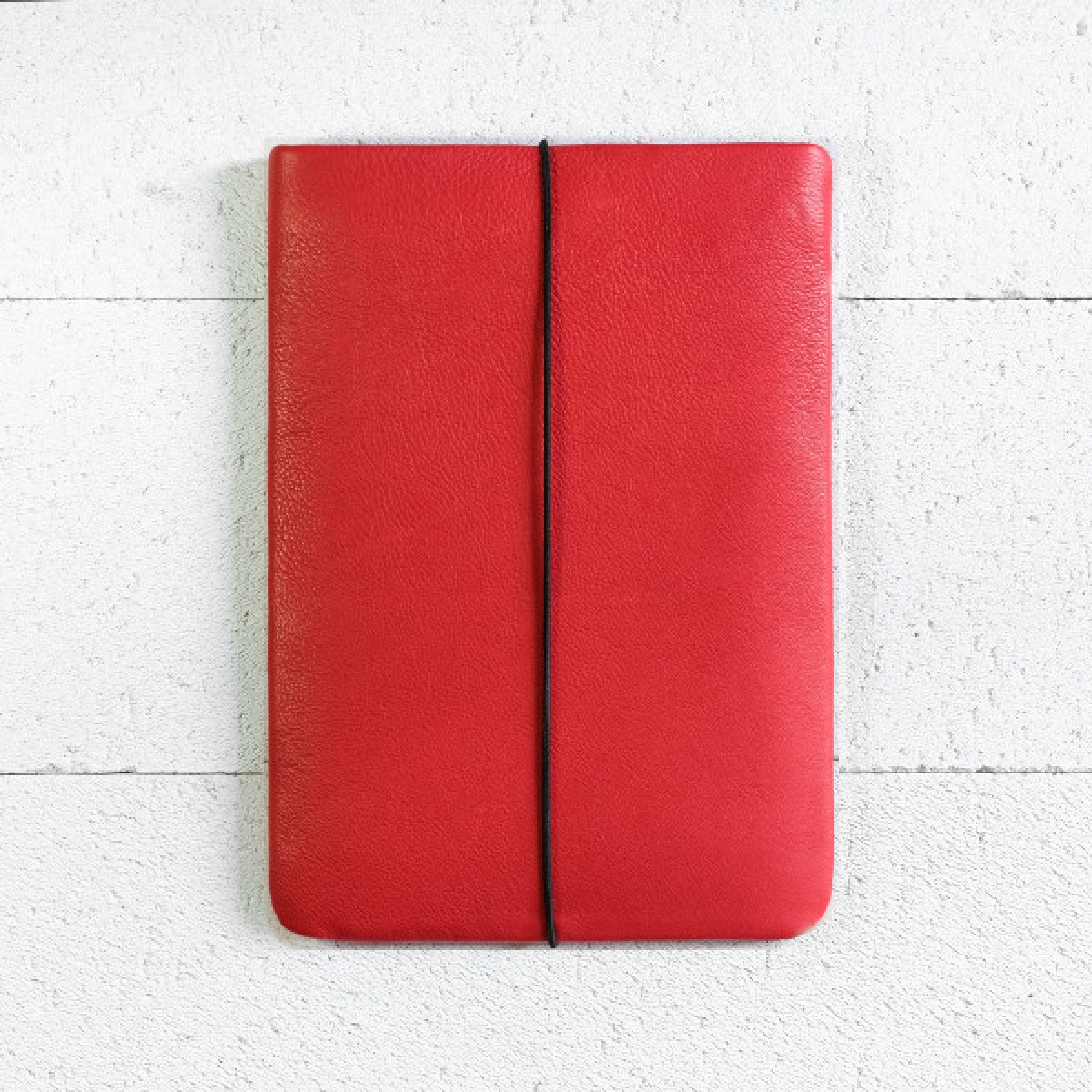MacBook Sleeve aus rotem Leder