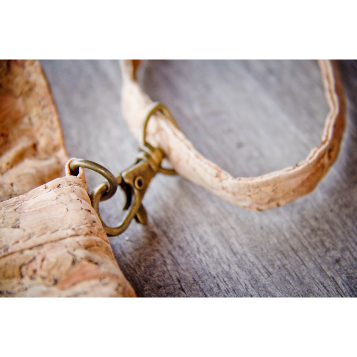 Praktische Kork Handtasche, vegane Clutch BY COPALA