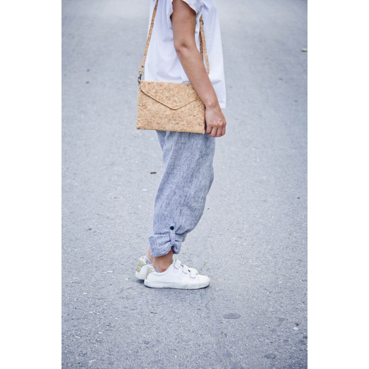Praktische Kork Handtasche, vegane Clutch BY COPALA