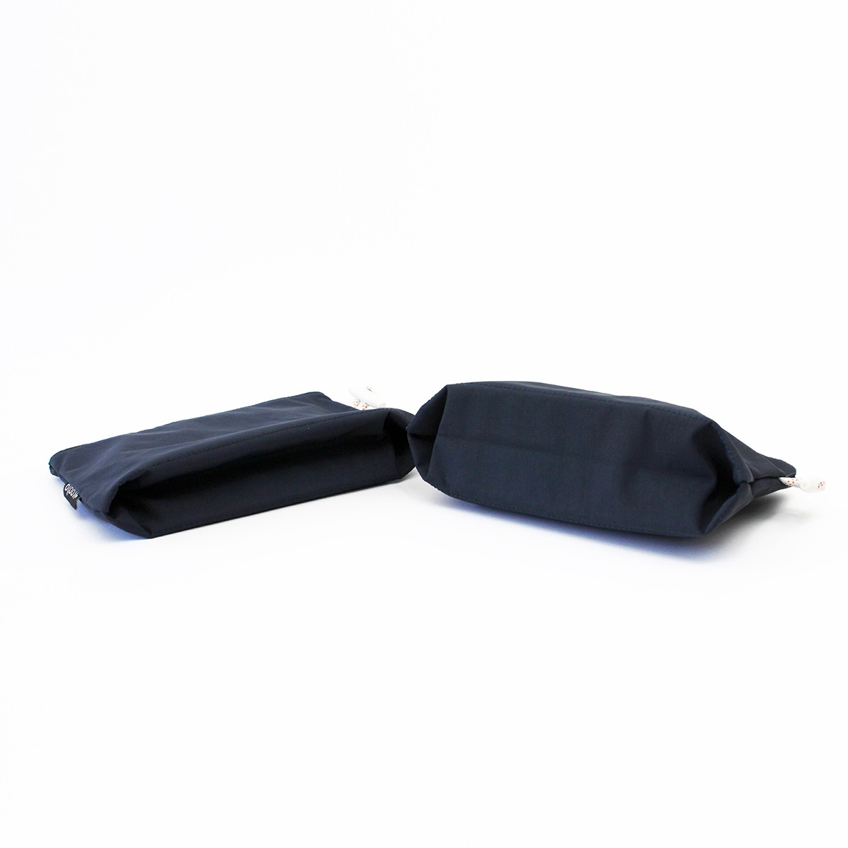 Tuula | Kosmetiktasche | kaala | blueish-black
