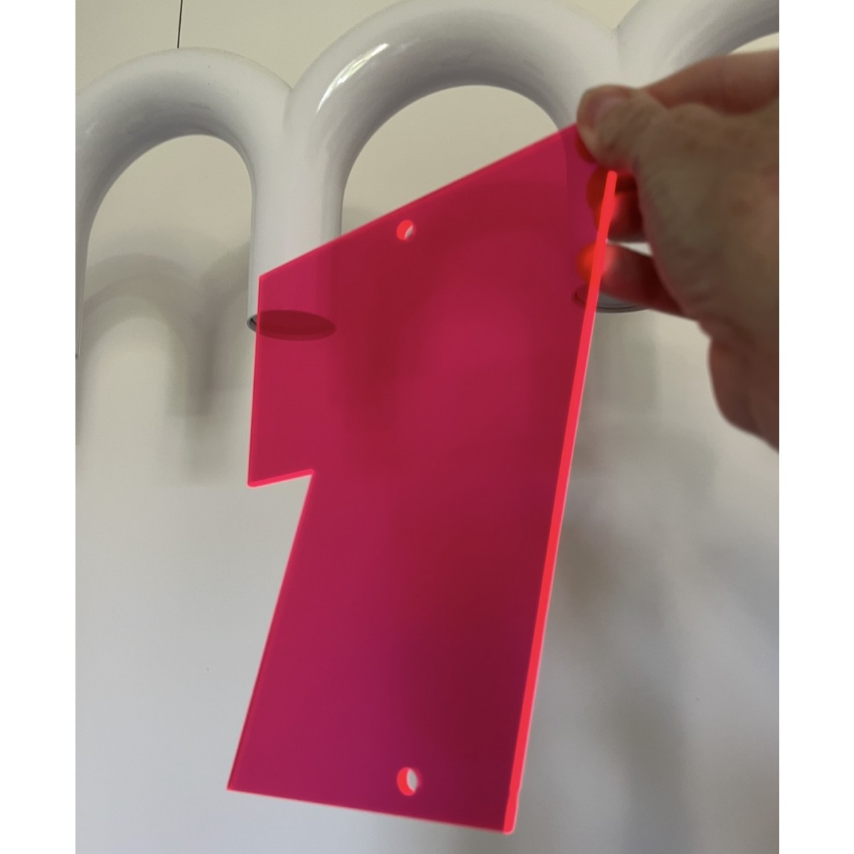 THE SUPER HOUSE NUMBER NEON RED von not white studio