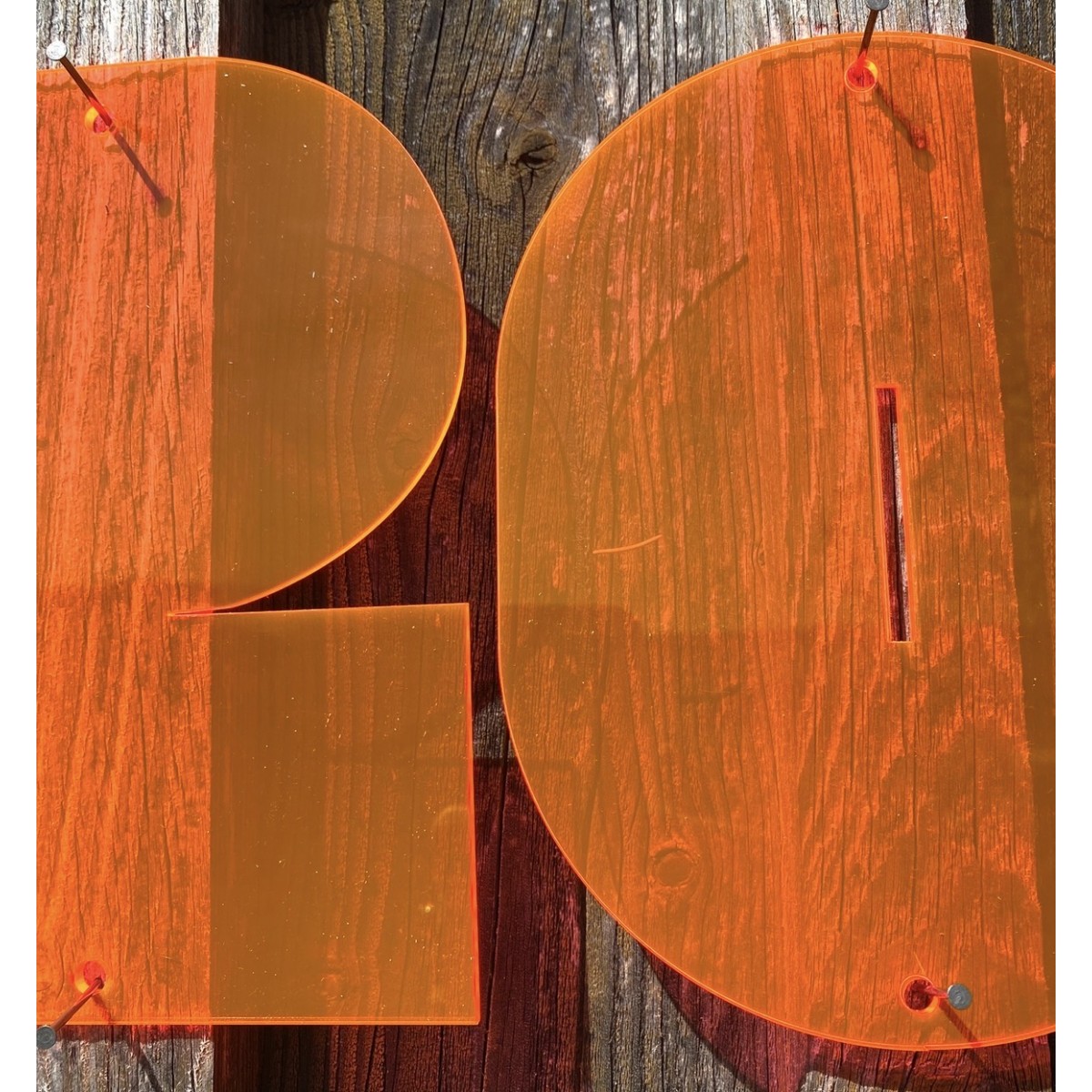 THE SUPER HOUSE NUMBER NEON RED von not white studio