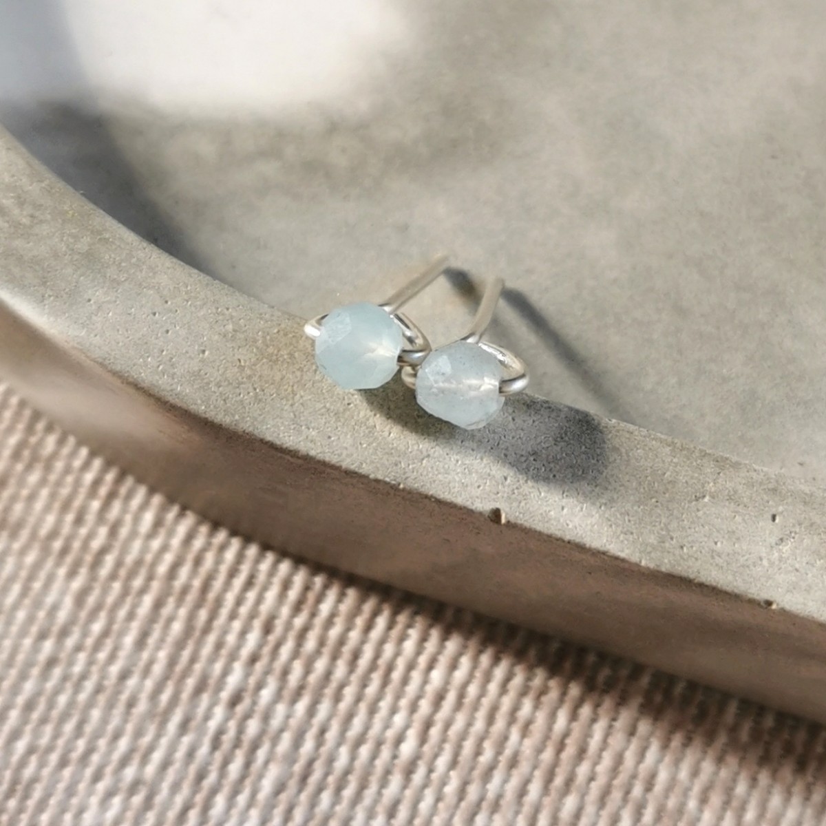 Aquamarin Ohrstecker - für innere Ruhe und Stärke - handgefertigt aus Sterling Silber oder (Rosé) Gold Filled - KIZZU Schmuck Manufaktur 