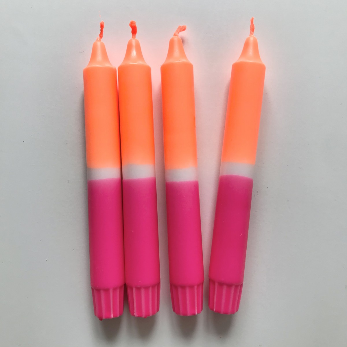 Hej Candles x Dip Dye Kerzen Neon Pink Orange (4er-Set)