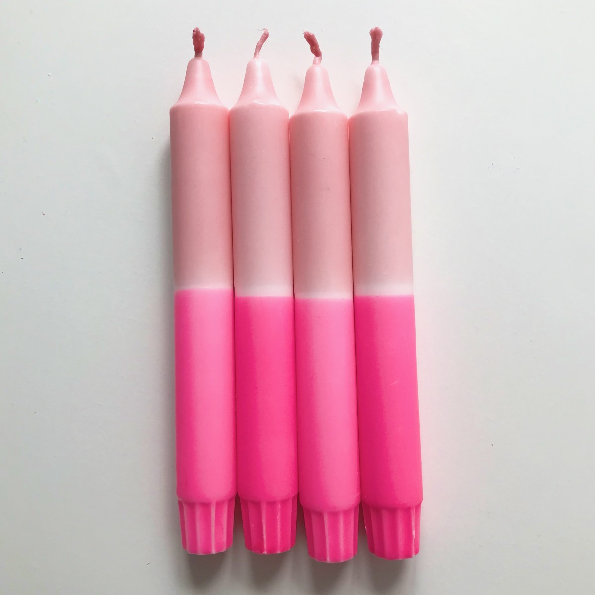 Hej Candles x Dip Dye Kerzen Neon Pink Rosa (4er-Set)