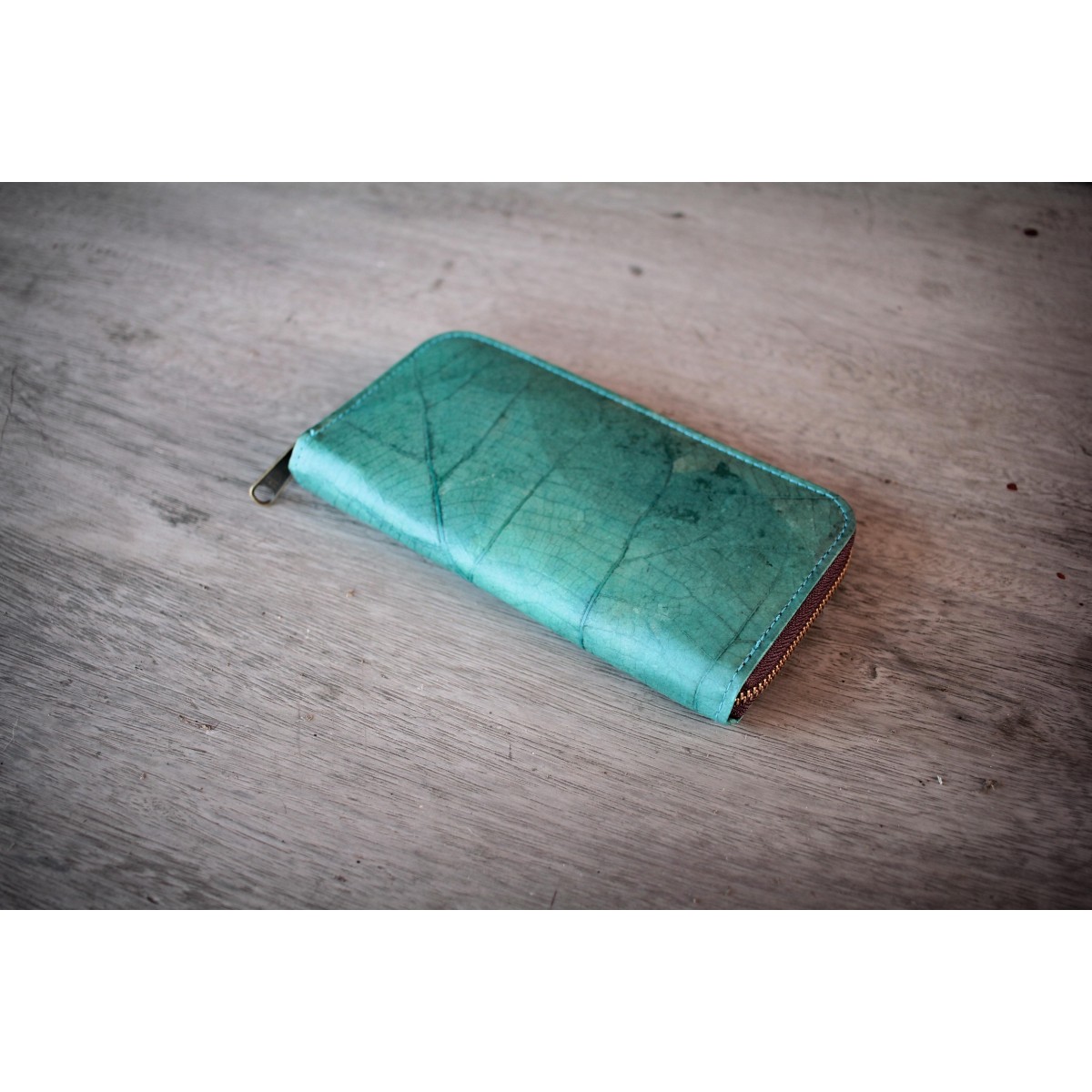 Portemonnaie aus recycelten Blättern / Nachhaltige vegane Brieftasche in türkis
