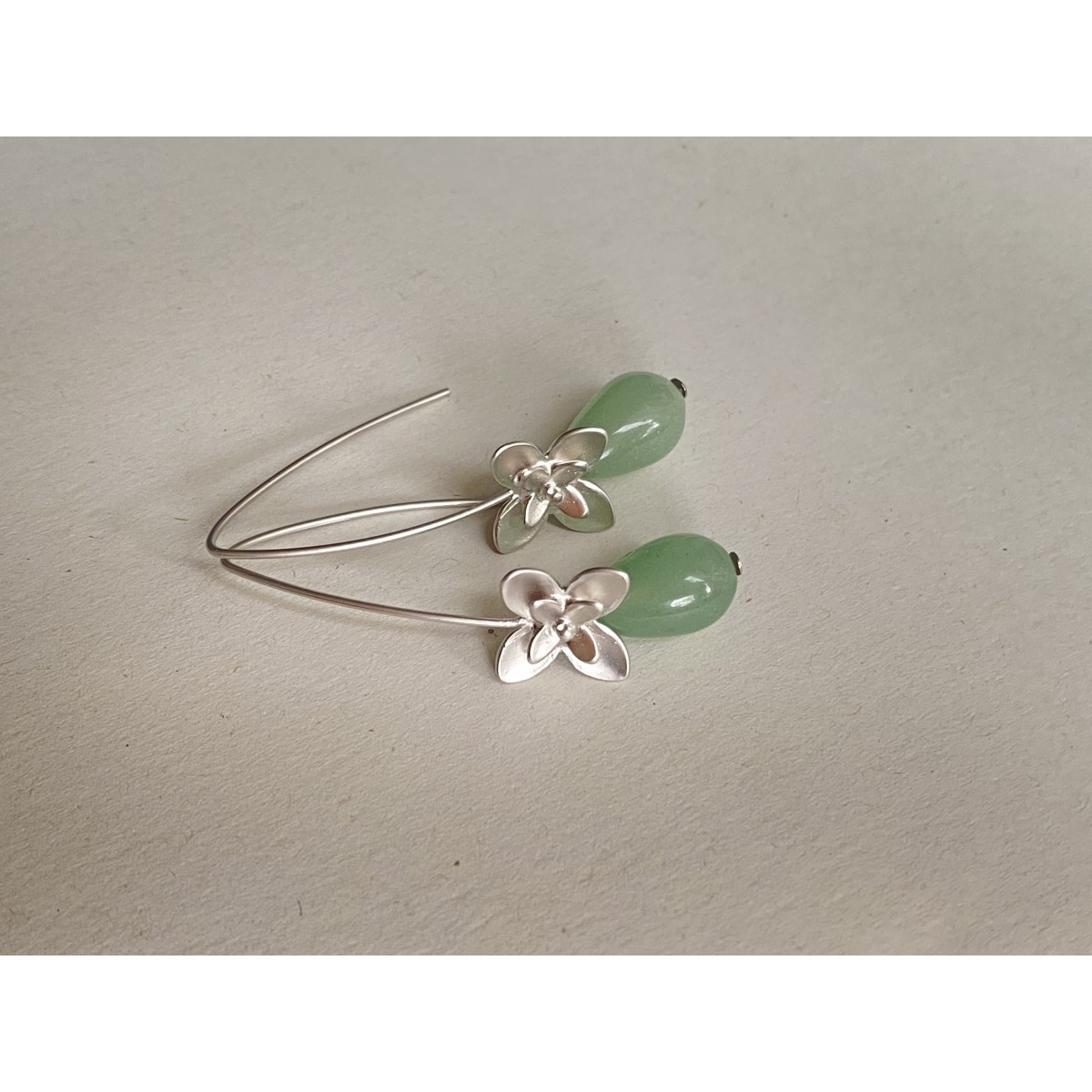 UNIKAT na.hili OHRRINGE Jadeblüten *Weißgold* Aventurin Stecker 925 Silber