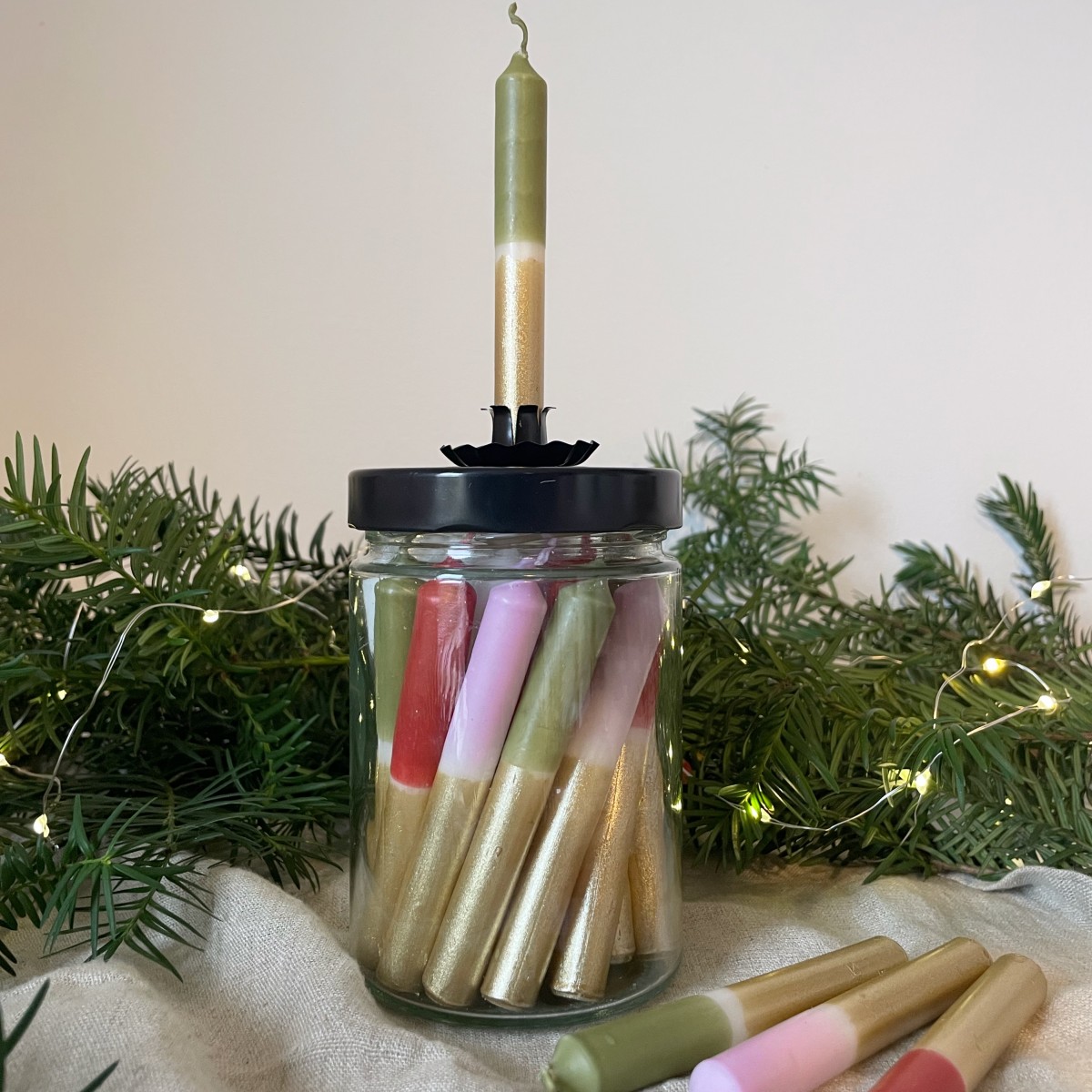 hej candles | Adventskalender mit Mini-Kerzen (Gold-Lila-Rot)